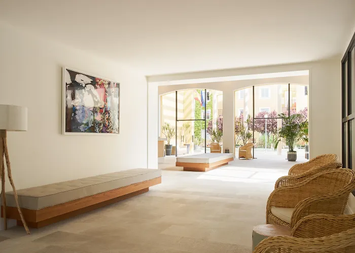 Ξενοδοχείο με διαμερίσματα Club Del Sol 4*