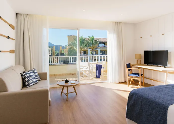 Ξενοδοχείο με διαμερίσματα Club Del Sol